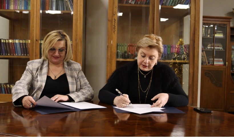 ეროვნულ სასახლესა და ჯუნიორ ეჩივმენტ საქართველოს შორის ურთიერთთანამშრომლობის მემორანდუმი გაფორმდა