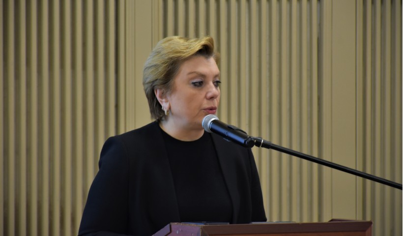 ეროვნული სასახლის ყოფილი დირექტორი თანამშრომლებს დაემშვიდობა