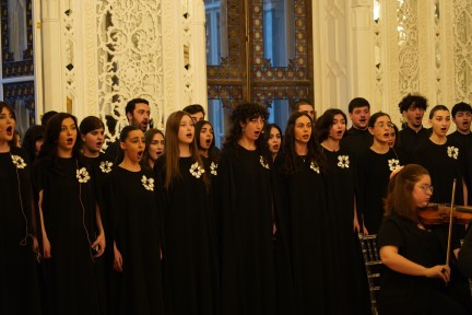 ეროვნული სასახლე 85!